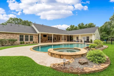 8512 Prince William Court Montgomery TX 77316