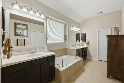 3608 Barrington Court Pearland TX 77584