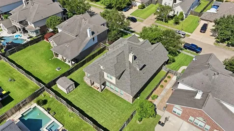 3608 Barrington Court Pearland TX 77584