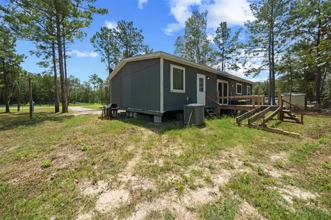 404 County Road 3295 Cleveland TX 77327