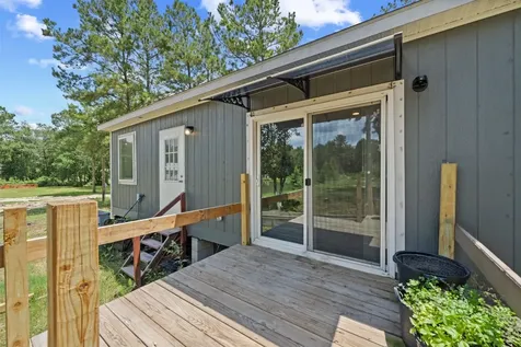404 County Road 3295 Cleveland TX 77327