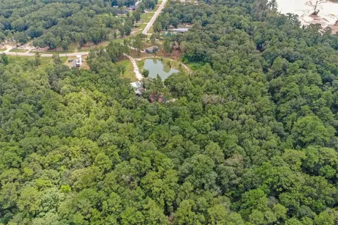 404 County Road 3295 Cleveland TX 77327