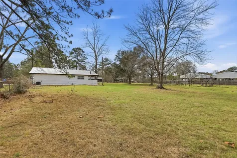 122 County Road 223 Brookeland TX 75931