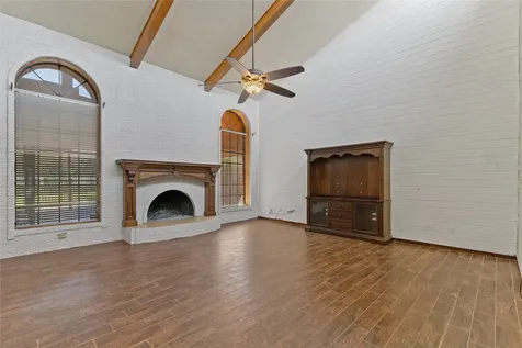 10703 Crestfield Court Houston TX 77070