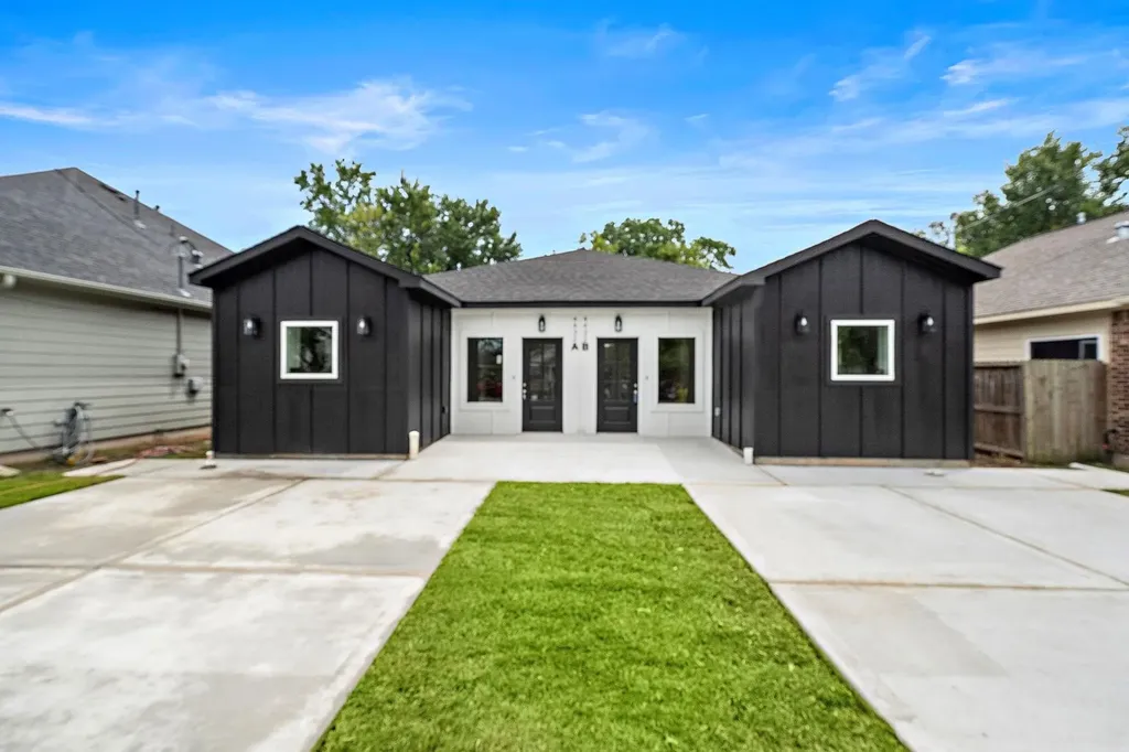 8402 Double Avenue B Houston TX 77088