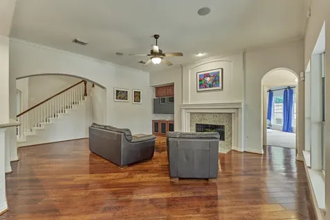11 N French Oaks Circle The Woodlands TX 77382