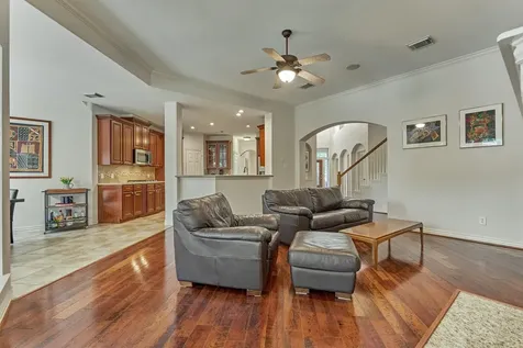 11 N French Oaks Circle The Woodlands TX 77382