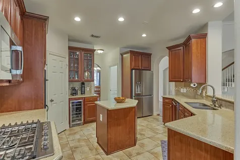 11 N French Oaks Circle The Woodlands TX 77382