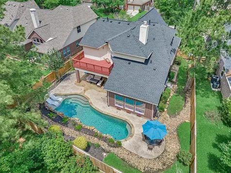 11 N French Oaks Circle The Woodlands TX 77382