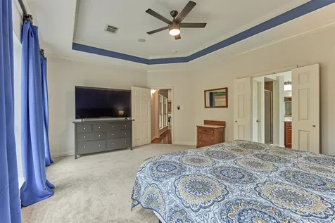 11 N French Oaks Circle The Woodlands TX 77382