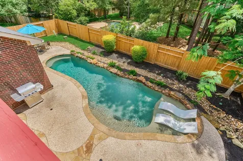 11 N French Oaks Circle The Woodlands TX 77382
