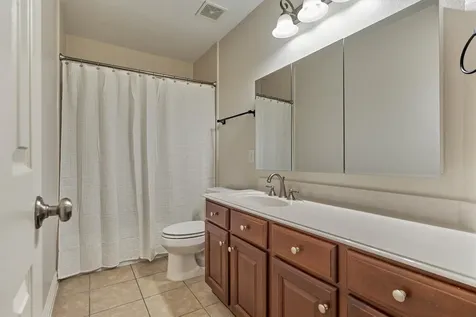 11 N French Oaks Circle The Woodlands TX 77382