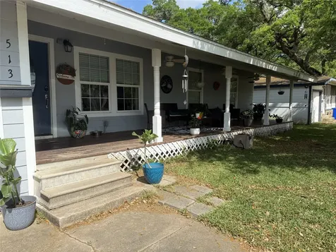 513 Magnolia Street Lake Jackson TX 77566