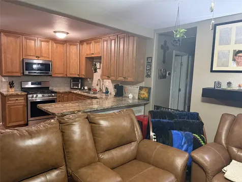 513 Magnolia Street Lake Jackson TX 77566