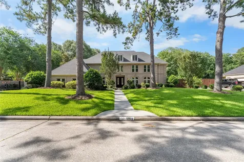 5918 Elmwood Hill Lane Houston TX 77345
