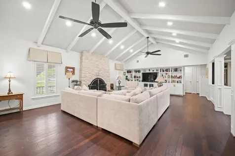 822 Surrey Lane Simonton TX 77485