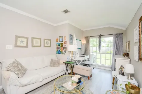 5204 Breckenridge Drive Houston TX 77066
