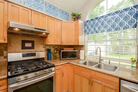 5204 Breckenridge Drive Houston TX 77066