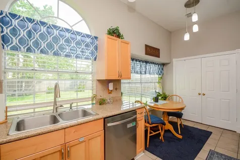 5204 Breckenridge Drive Houston TX 77066