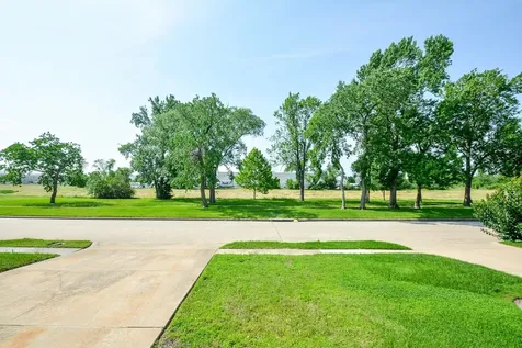 5204 Breckenridge Drive Houston TX 77066