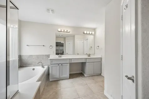 9707 Shimmering Lakes Drive Rosharon TX 77583