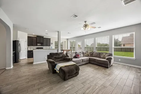 9707 Shimmering Lakes Drive Rosharon TX 77583