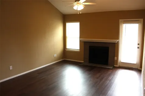 2011 Spenwick Drive 427 Houston TX 77055