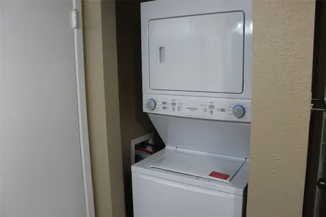 2011 Spenwick Drive 427 Houston TX 77055