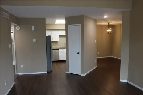 2011 Spenwick Drive 427 Houston TX 77055