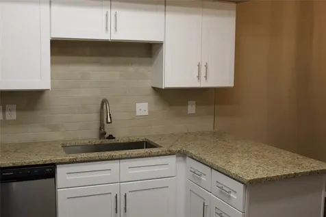 2011 Spenwick Drive 427 Houston TX 77055