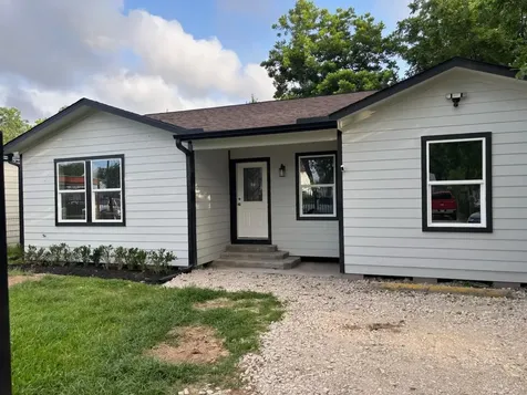 216 Burress Street Houston TX 77022