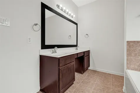 828 Grassy Knoll Trail La Marque TX 77568