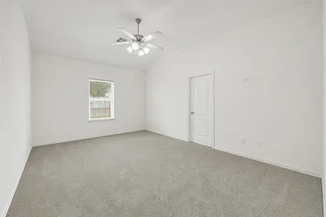 828 Grassy Knoll Trail La Marque TX 77568