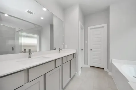 11135 Tulip Ridge Trail Houston TX 77044