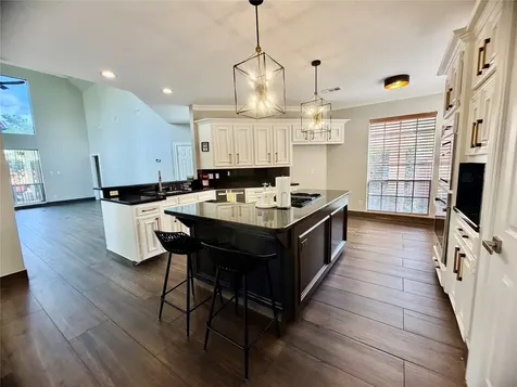 8006 Oakwood Bend Drive Houston TX 77040