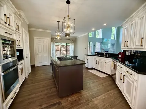 8006 Oakwood Bend Drive Houston TX 77040