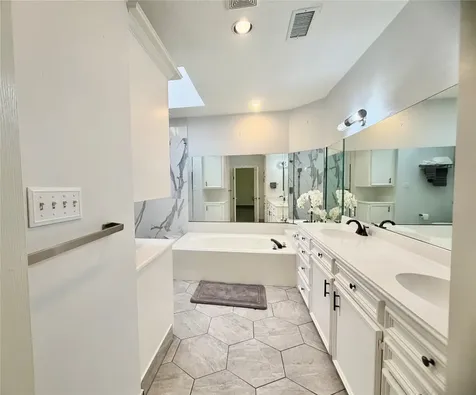 8006 Oakwood Bend Drive Houston TX 77040