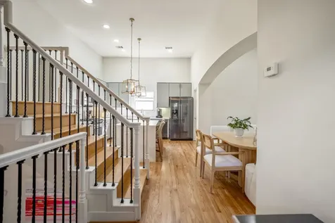 5841 Darling Street C Houston TX 77007