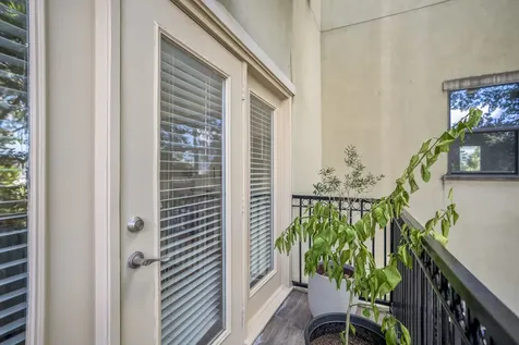 5841 Darling Street C Houston TX 77007