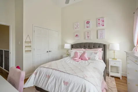 5841 Darling Street C Houston TX 77007