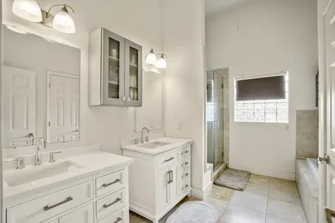 5841 Darling Street C Houston TX 77007