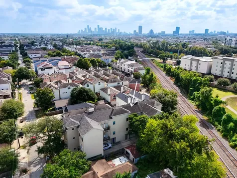 5841 Darling Street C Houston TX 77007