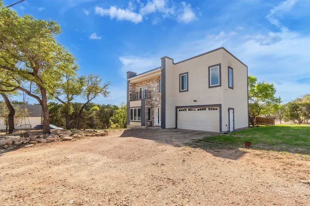 757 Canyon Bend Canyon Lake TX 78133
