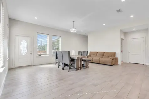 757 Canyon Bend Canyon Lake TX 78133