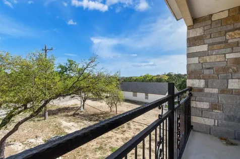757 Canyon Bend Canyon Lake TX 78133
