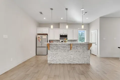 757 Canyon Bend Canyon Lake TX 78133