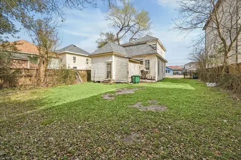 304 Palmer Street Houston TX 77003