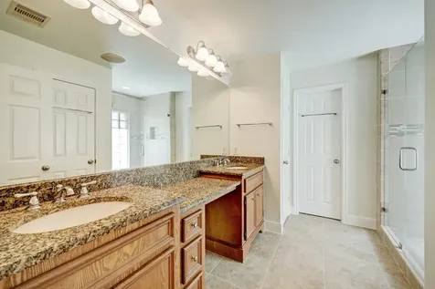 5322 Nett Street C Houston TX 77007