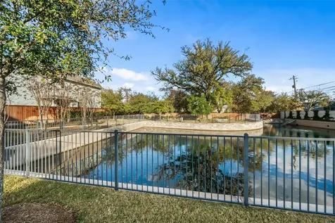 708 Ivory Manor Drive Houston TX 77018