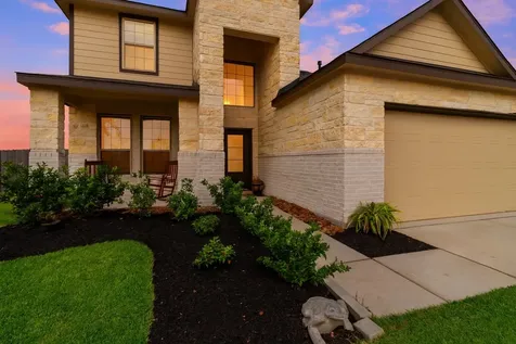 7207 Hillside Avenue Mont Belvieu TX 77523